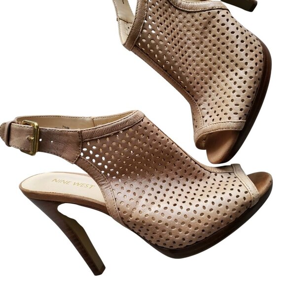 NINE WEST Perforated Leather Stacked Heel Peep Toe High Vamp Buckle Back Sandals - Picture 2 of 15